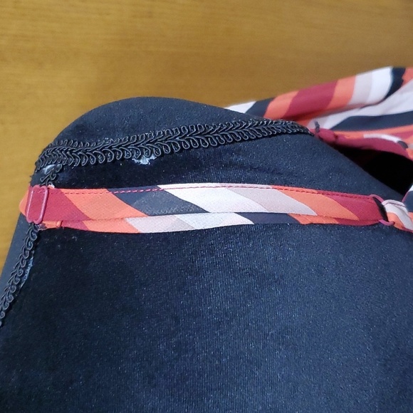 Torrid striped layered adjustable strap flutter tank top euc orange red black - Picture 4 of 7